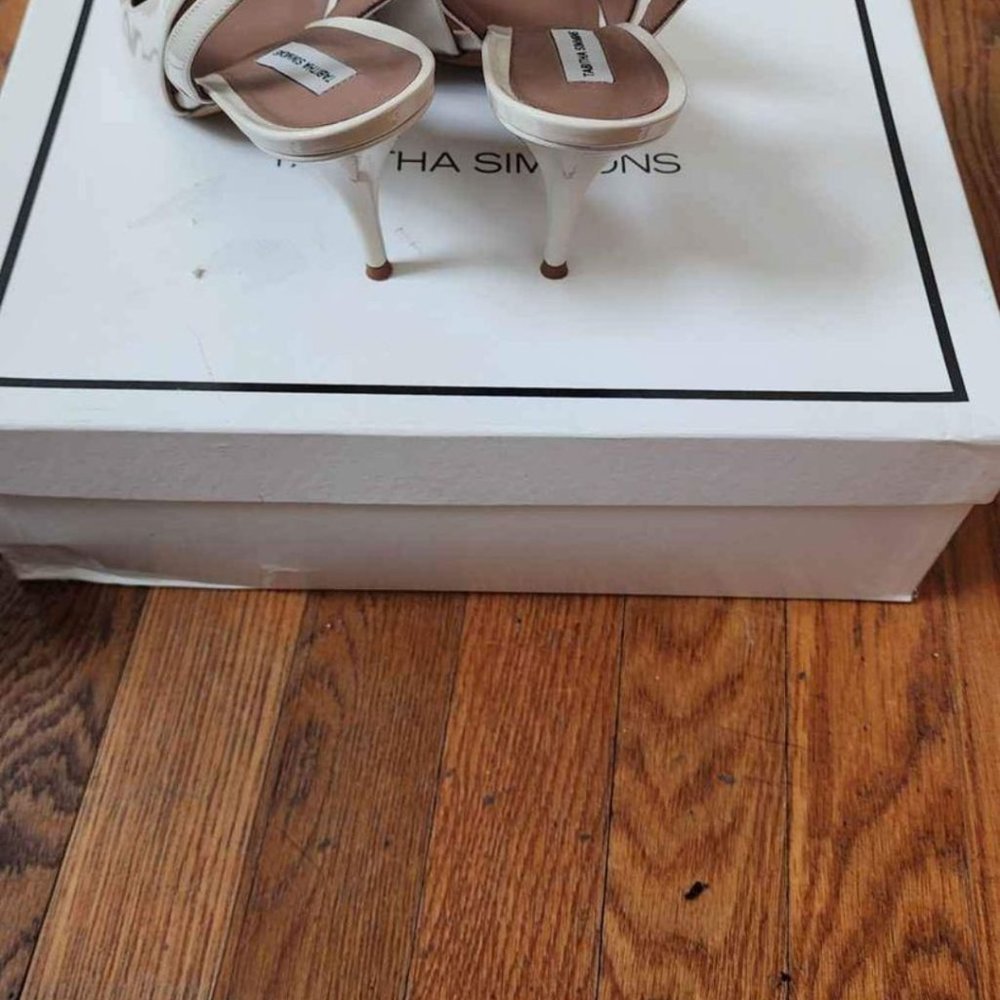 Tabitha Simmons - image 2